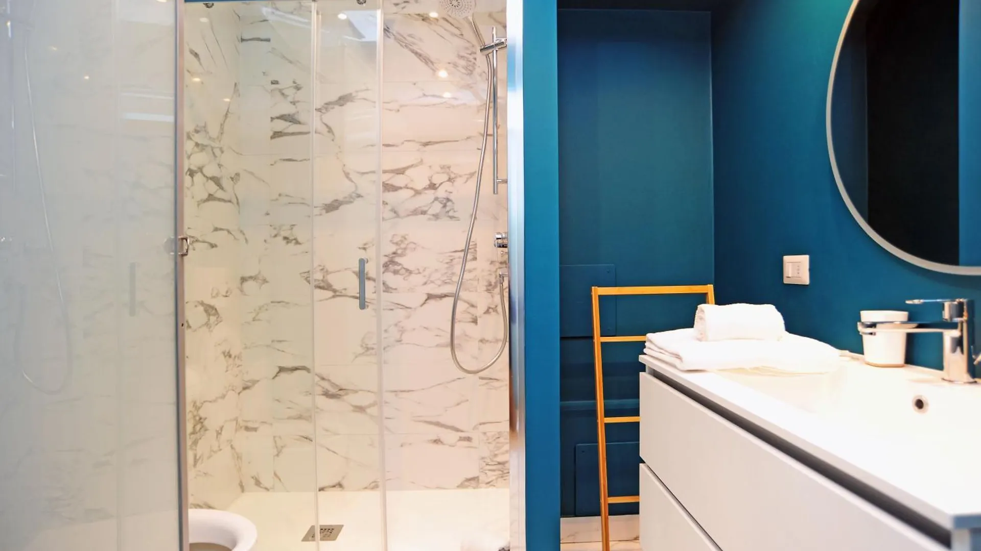 Giovio Duplex Apartment Milan