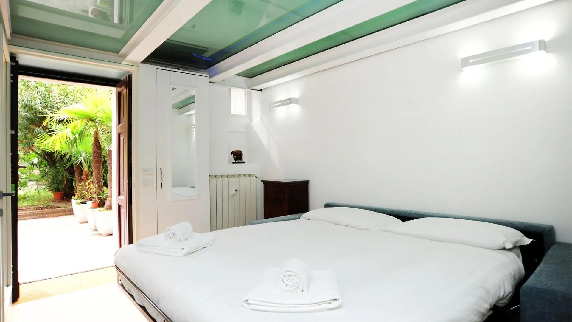 Giovio Duplex Apartment Milan